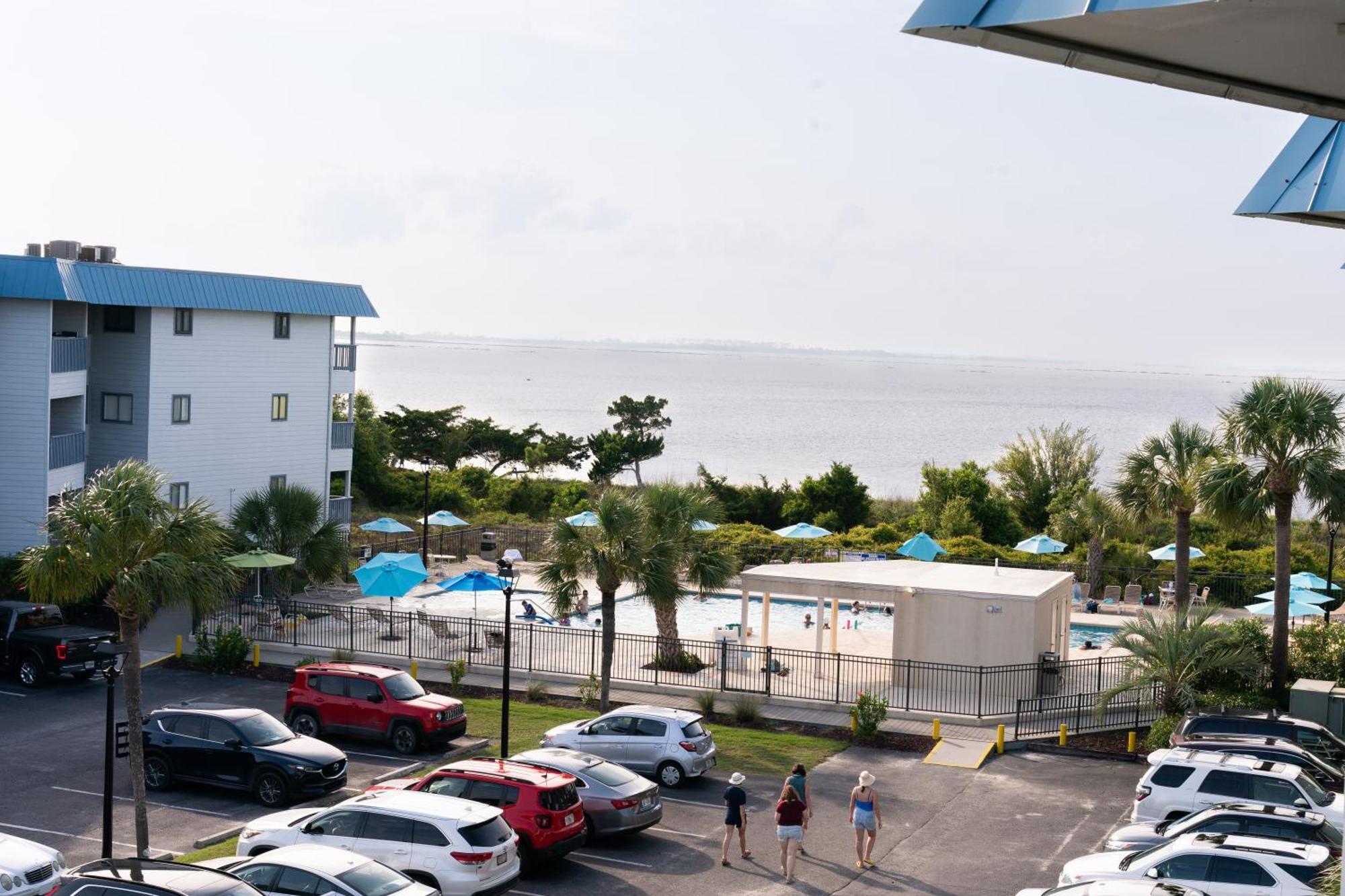 Beach-Pool-Private Balcony Tybee Island Extérieur photo